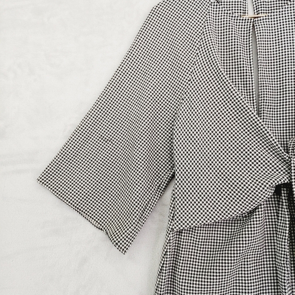 Do+Be Houndstooth Knot Front Faux wrap Mini Dress P117 - Picture 4 of 8
